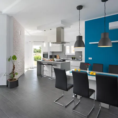 Villa Deep Blue